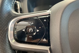 valkoinen Volvo XC60 2018 kuva 15.