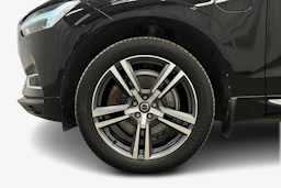 musta Volvo XC60 2018 kuva 12.