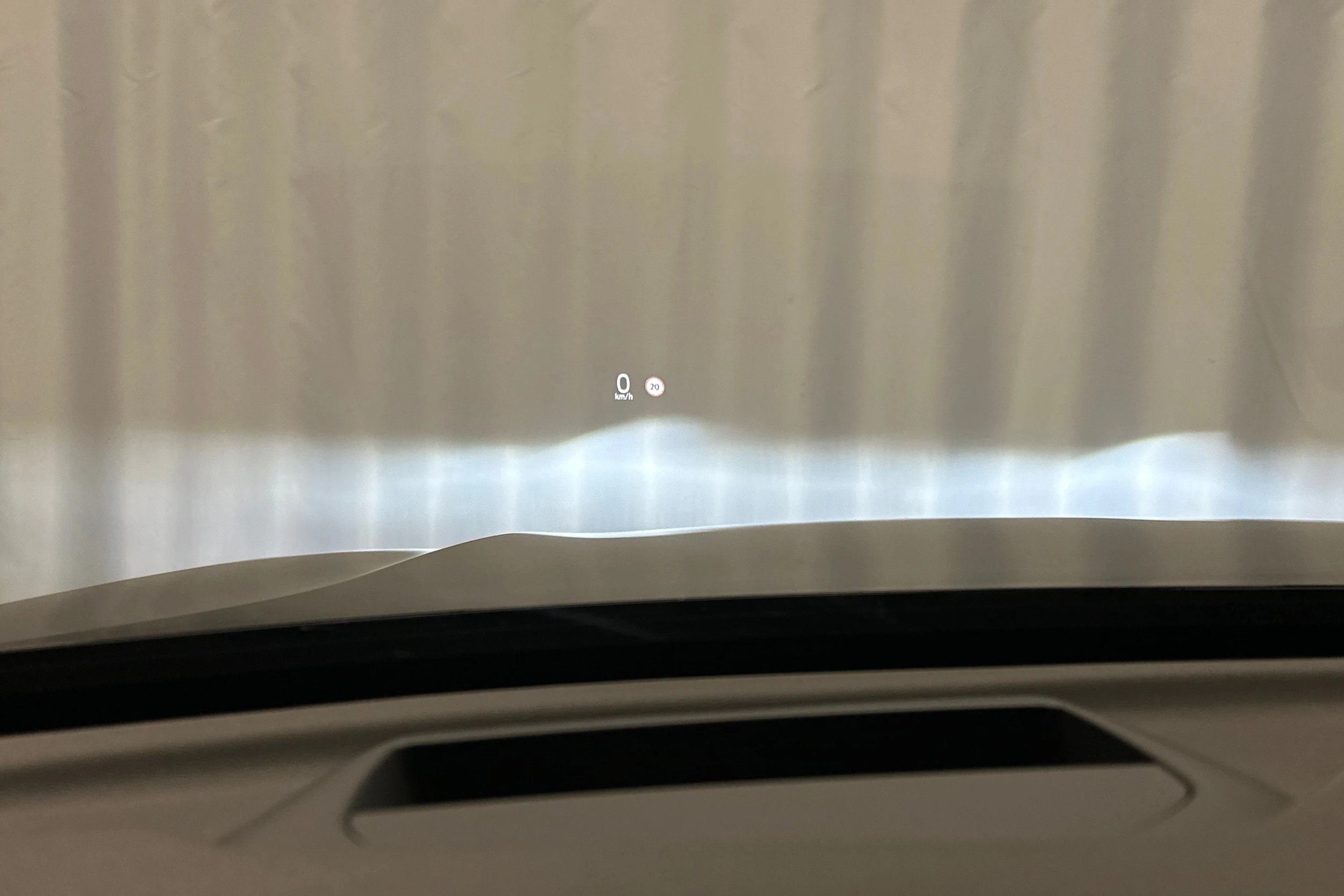 musta Volvo XC60 2018 kuva 40.