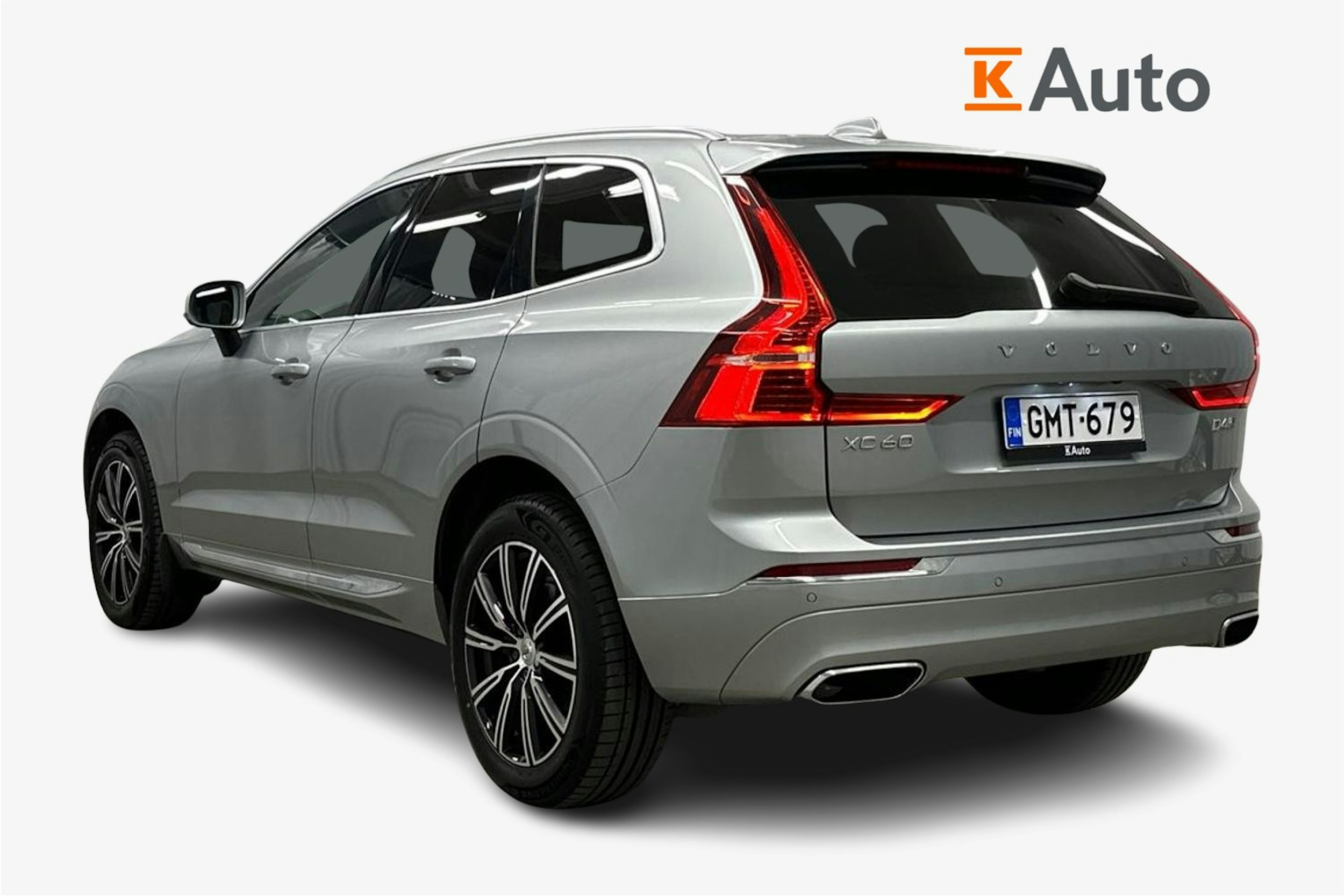 harmaa Volvo XC60 2018 kuva 2.