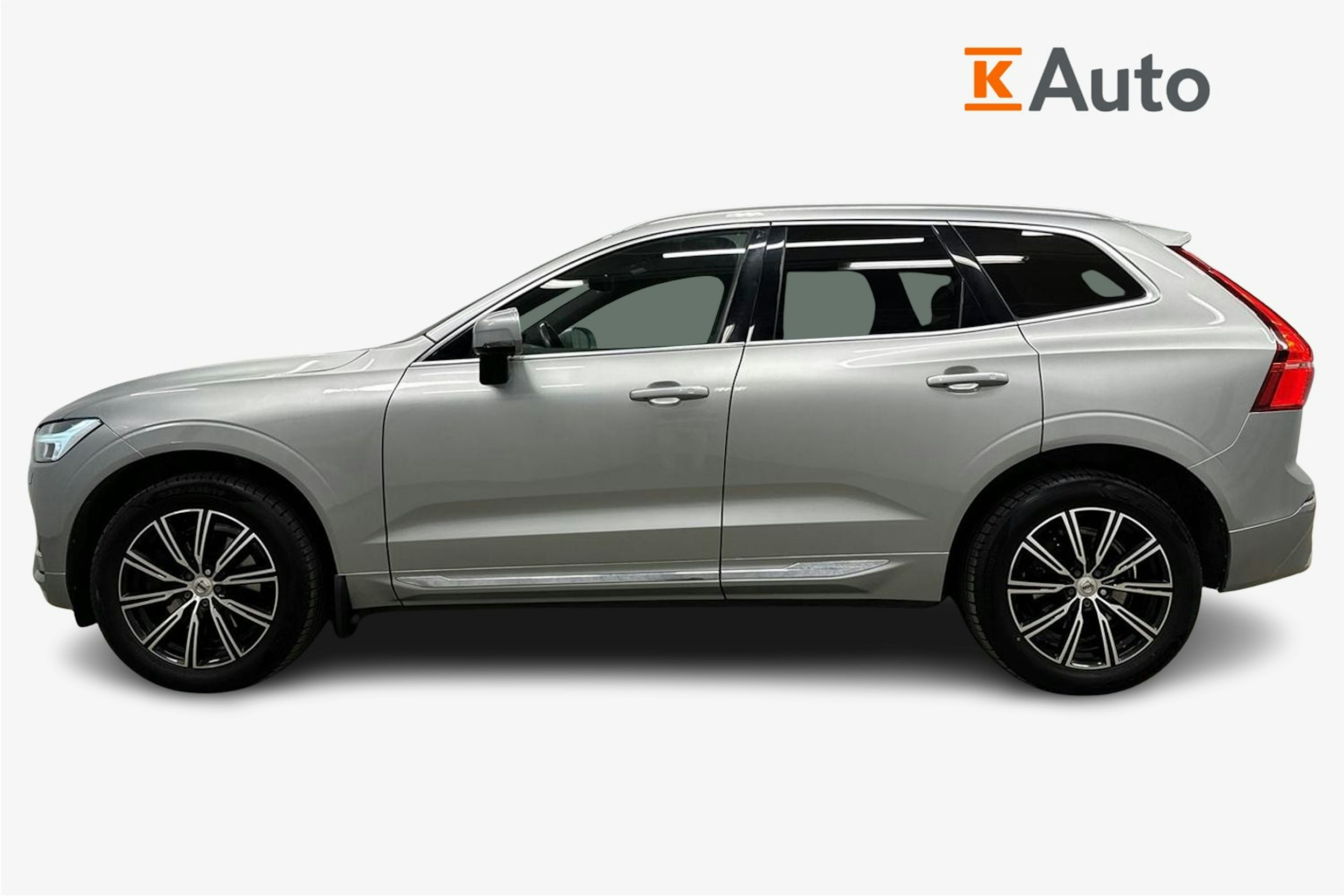 harmaa Volvo XC60 2018 kuva 6.