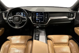 harmaa Volvo XC60 2018 kuva 9.