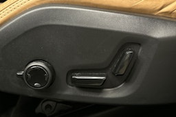 harmaa Volvo XC60 2018 kuva 21.