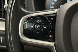 harmaa Volvo XC60 2018 kuva 25.