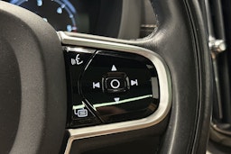harmaa Volvo XC60 2018 kuva 26.