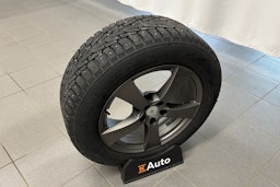 musta Volvo XC60 2018 kuva 33.