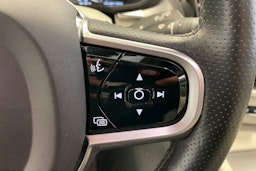 Musta Volvo XC60 2018 kuva 25.