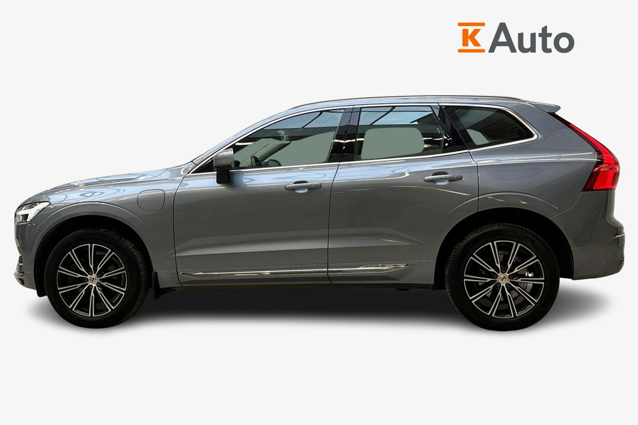 sininen Volvo XC60 2018 kuva 6.