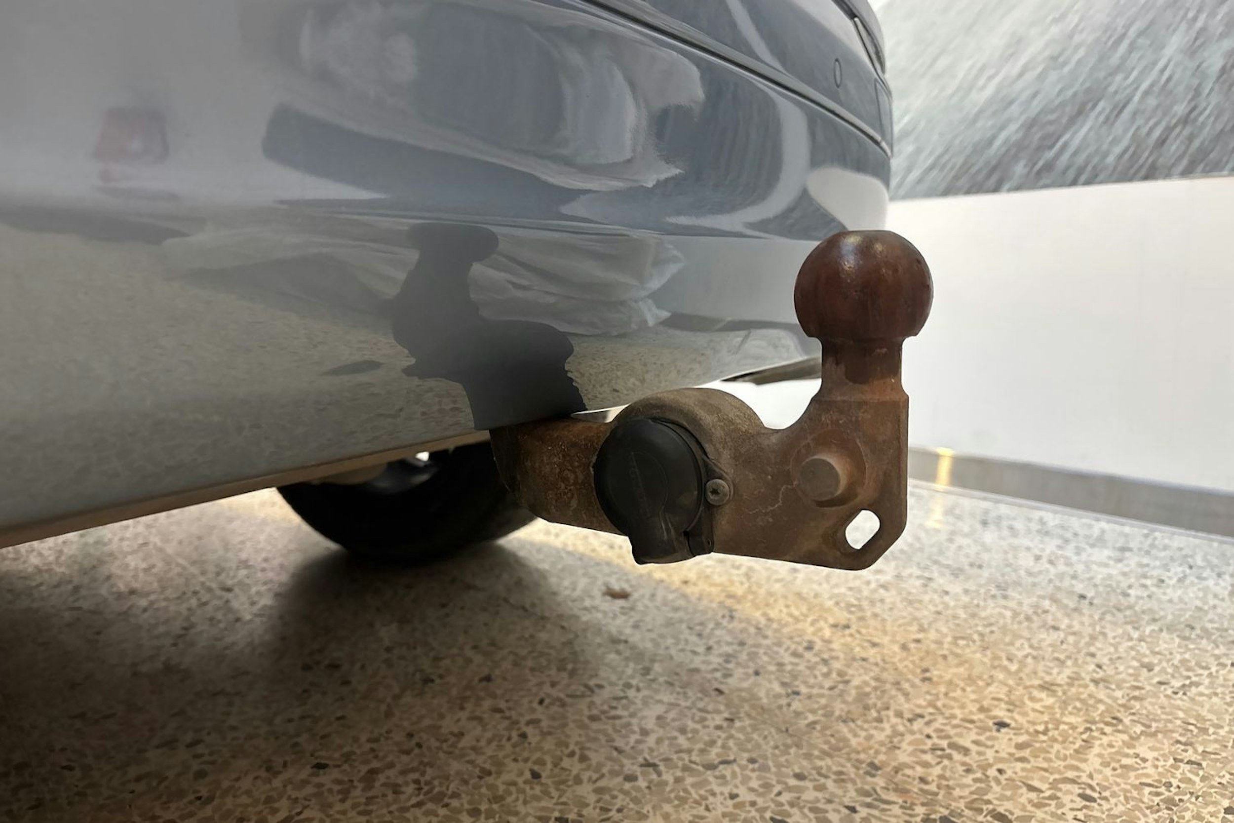 sininen Volvo XC60 2018 kuva 17.