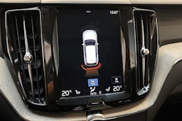 sininen Volvo XC60 2018 kuva 23.