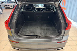 harmaa Volvo XC60 2018 kuva 14.