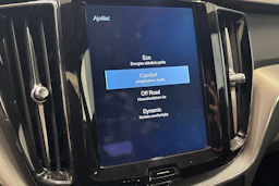 harmaa Volvo XC60 2018 kuva 32.