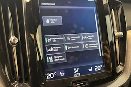 harmaa Volvo XC60 2018 kuva 34.
