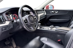 Punainen Volvo XC60 2018 kuva 3.