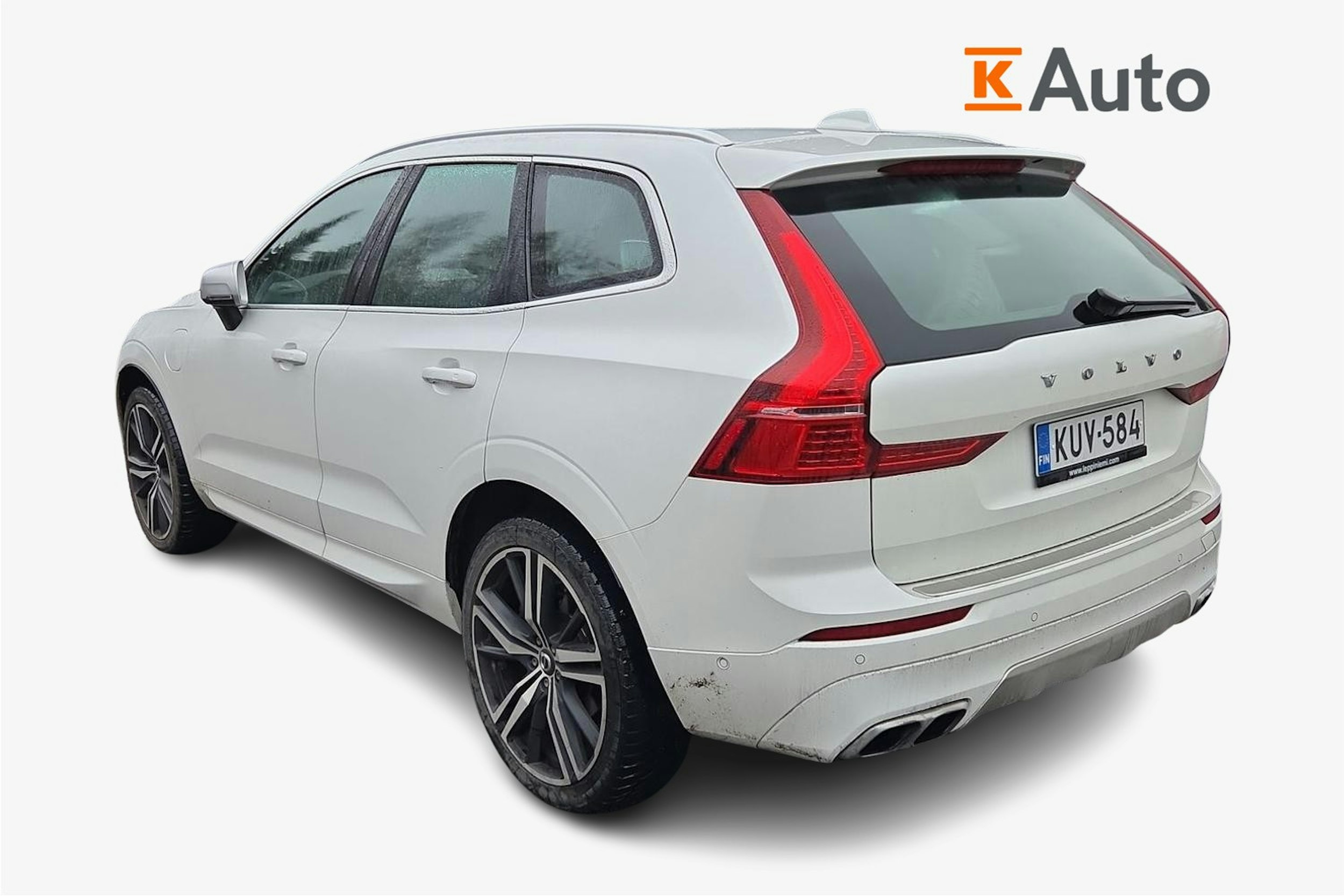 valkoinen Volvo XC60 2018 kuva 2.