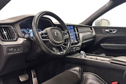 valkoinen Volvo XC60 2018 kuva 7.