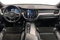 valkoinen Volvo XC60 2018 kuva 9.