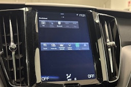 valkoinen Volvo XC60 2018 kuva 26.