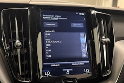 valkoinen Volvo XC60 2018 kuva 31.