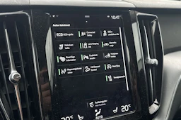 musta Volvo XC60 2019 kuva 5.