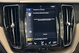 valkoinen Volvo XC60 2018 kuva 20.