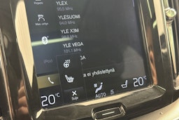 Sininen Volvo XC60 2018 kuva 24.