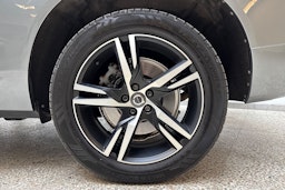 harmaa Volvo XC60 2018 kuva 13.