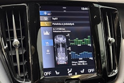 harmaa Volvo XC60 2018 kuva 27.