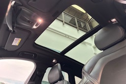 harmaa Volvo XC60 2018 kuva 34.