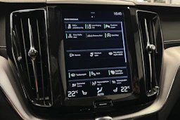 valkoinen Volvo XC60 2018 kuva 25.