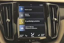valkoinen Volvo XC60 2018 kuva 15.