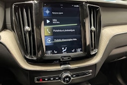 musta Volvo XC60 2018 kuva 14.