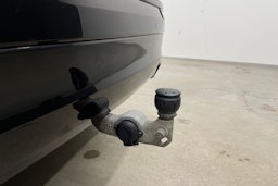 musta Volvo XC60 2018 kuva 27.