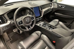 met. valkoinen Volvo XC60 2018 kuva 7.