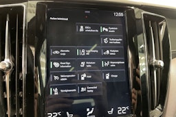 valkoinen Volvo XC60 2018 kuva 25.