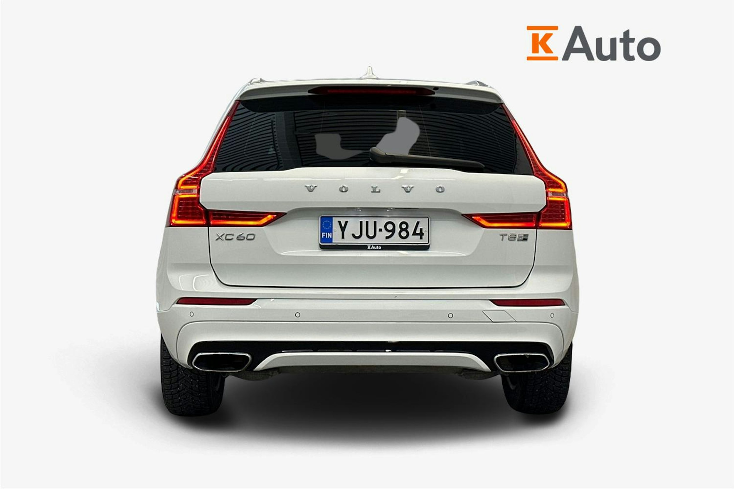 Valkoinen Volvo XC60 2018 kuva 3.