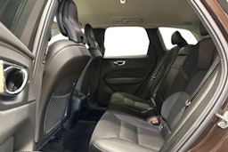ruskea (beige) Volvo XC60 2018 kuva 8.