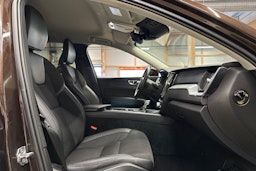 ruskea (beige) Volvo XC60 2018 kuva 12.