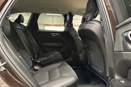 ruskea (beige) Volvo XC60 2018 kuva 13.