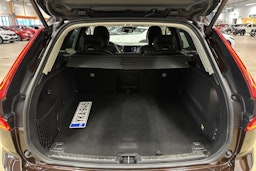 ruskea (beige) Volvo XC60 2018 kuva 26.