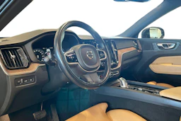 musta Volvo XC60 2019 kuva 6.