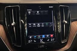 musta Volvo XC60 2019 kuva 24.