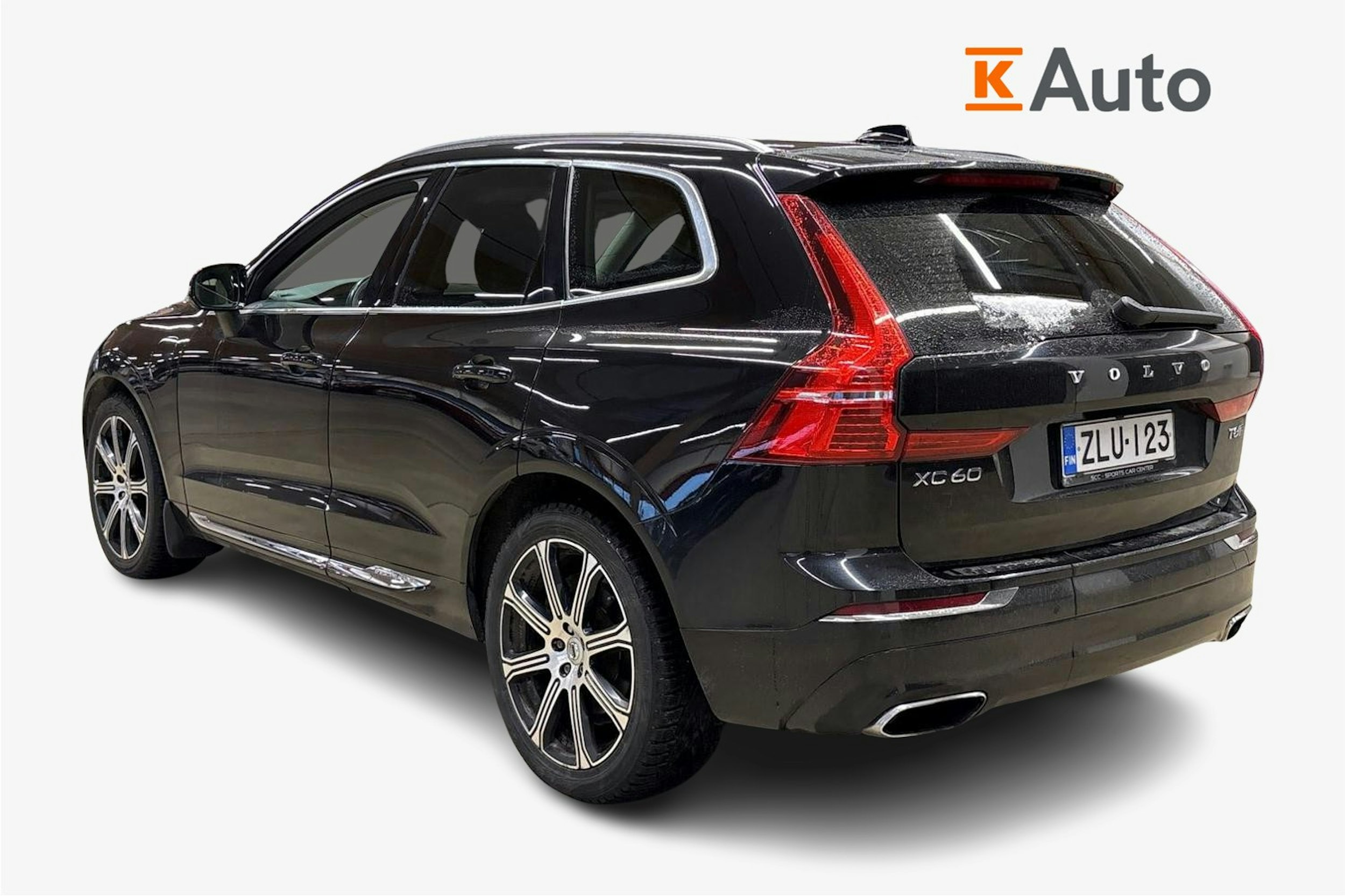 musta Volvo XC60 2018 kuva 2.