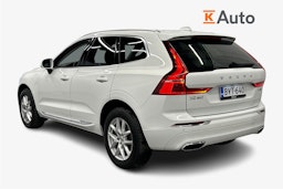 valkoinen Volvo XC60 2019 kuva 2.