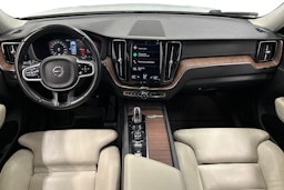 valkoinen Volvo XC60 2019 kuva 9.