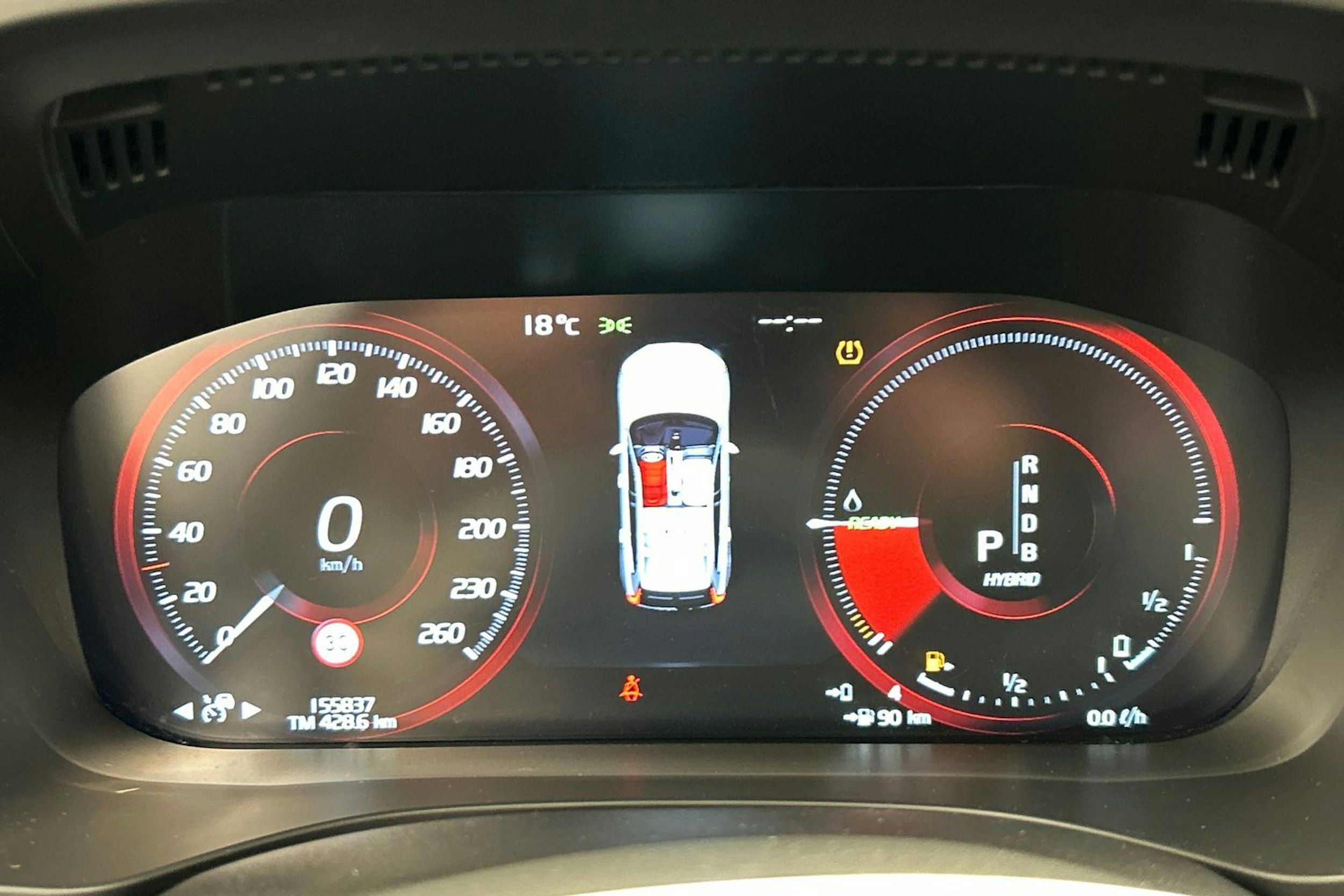 valkoinen Volvo XC60 2019 kuva 23.