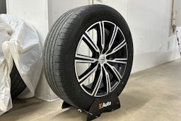 harmaa Volvo XC60 2020 kuva 13.