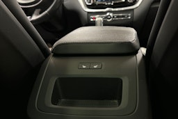 harmaa Volvo XC60 2020 kuva 15.