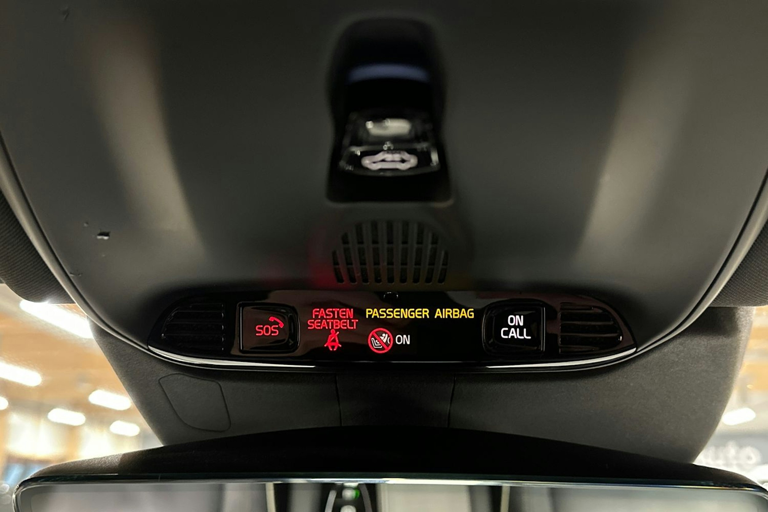 harmaa Volvo XC60 2020 kuva 24.