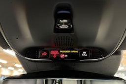 harmaa Volvo XC60 2020 kuva 24.